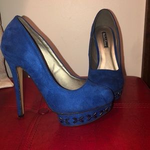 Blue platform studded heel